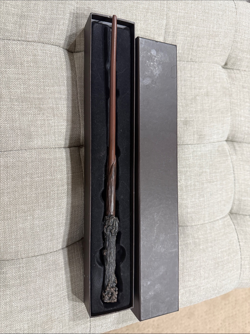Harry Potter’s official wand in box from Warner bros studio tour London